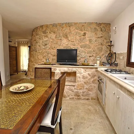 Летний дом Trullo Macchie *