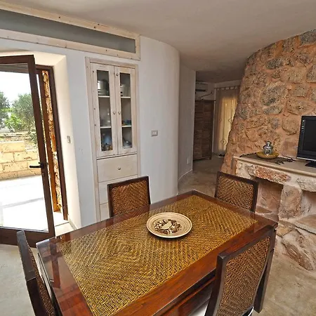 Trullo Macchie *